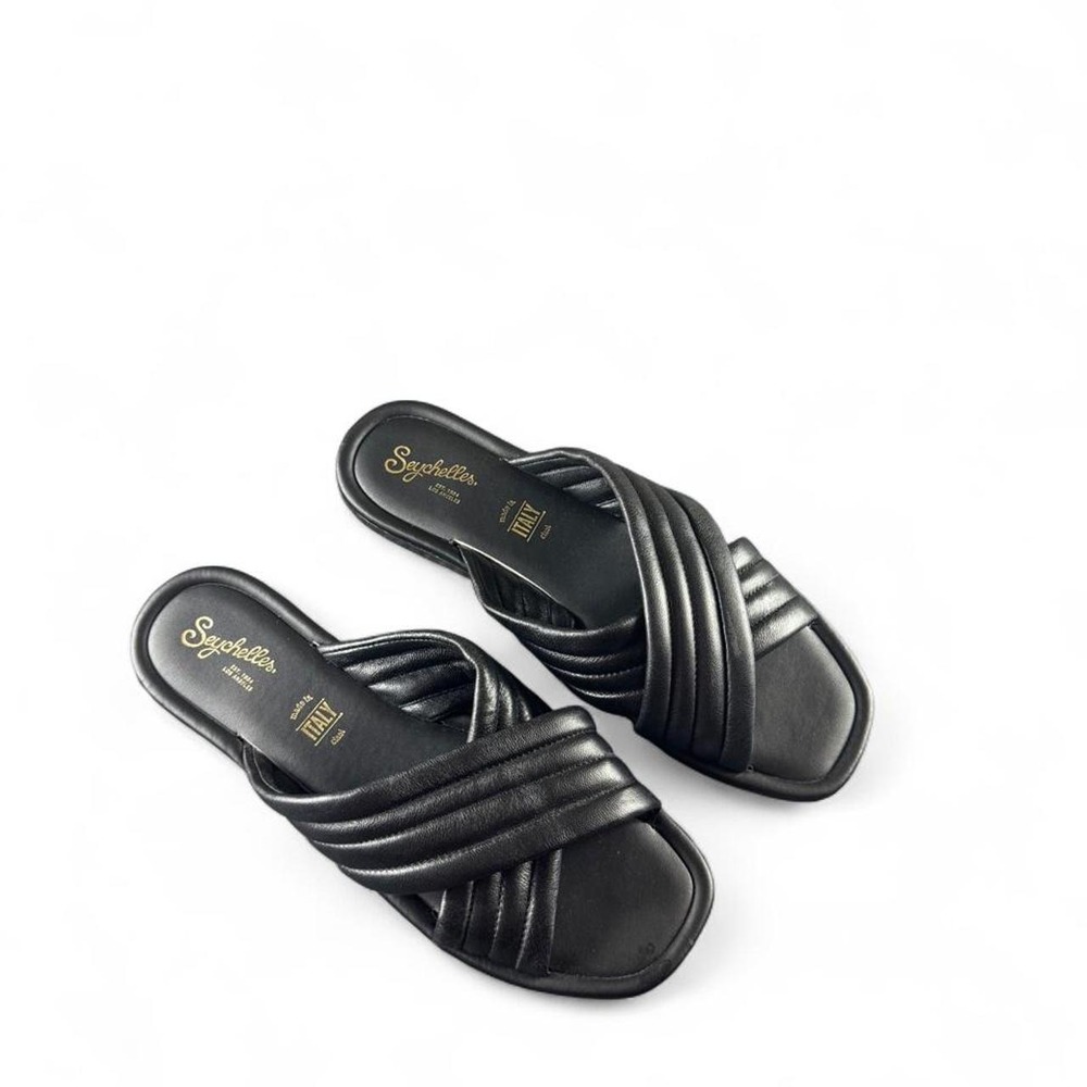 Black Leather Seychelles Criss Cross Strap Sandals